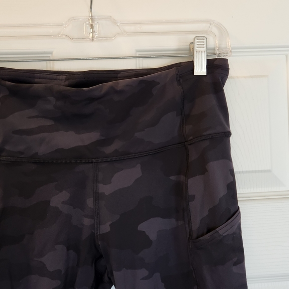 EUC Lululemon Fast & Free HR Crop 23" - Picture 8 of 16